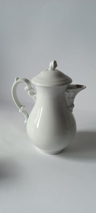 Przepiękna stara porcelana dzbanuszek Hutschenreuther 
Marka uznanego