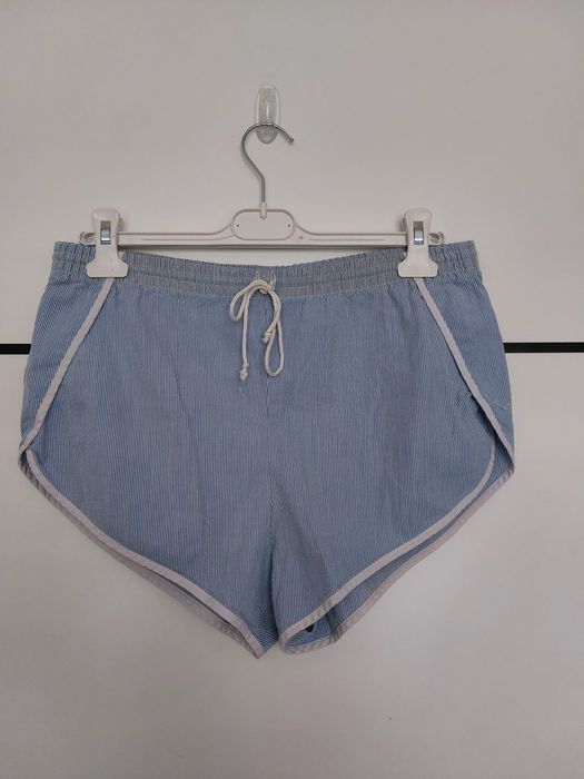 Krótkie spodenki szorty