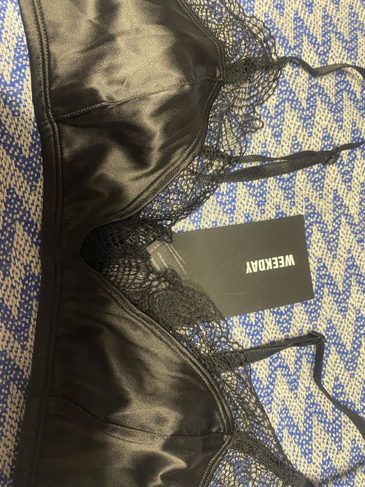 Бюстгалтер Бра Білизна WEEKDAY Dabbie Satiny Soft Bra