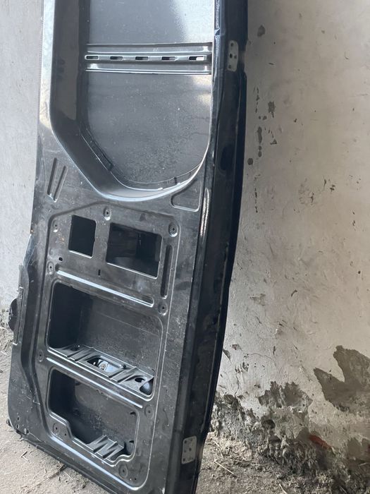 Задня дверка Мерседес спрінтер