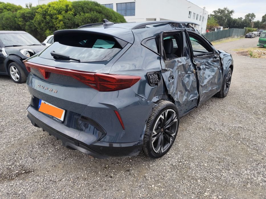 Cupra Formenton 1.5 Híbrido Eléctrico 2024 São Sebastião • OLX.pt