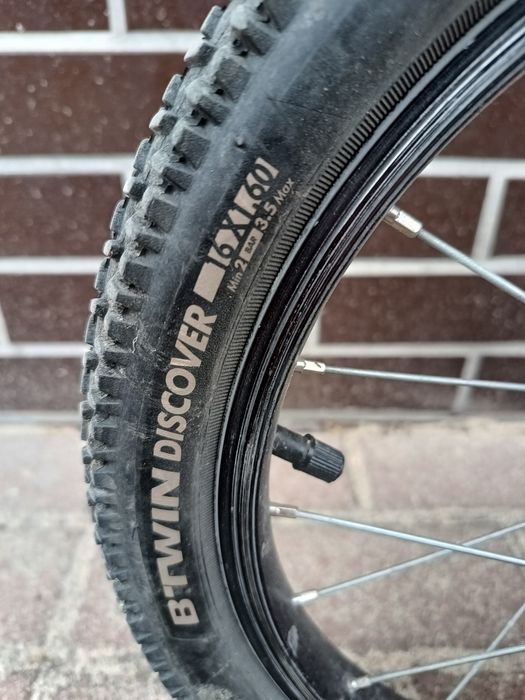 Rowerek dziecięcy btwin  + kask