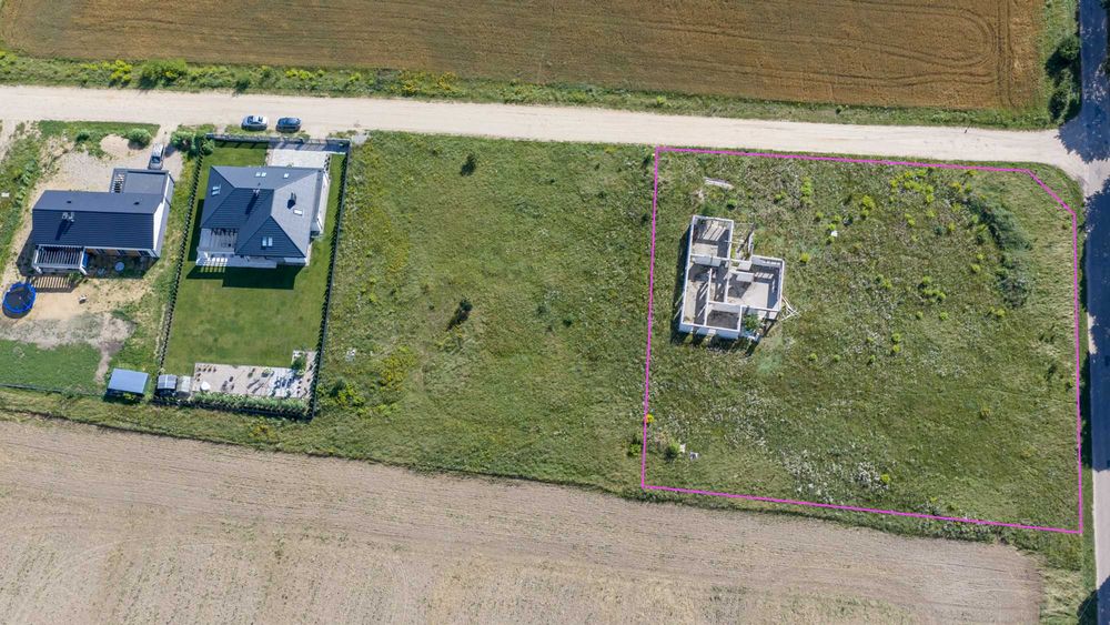 Działka 3461 m² z rozpoczętą budową