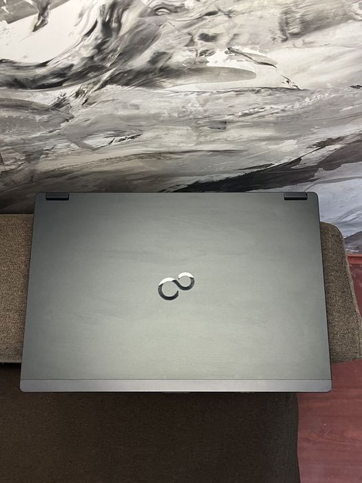 Ноутбук Fujitsu h780 розпродаж