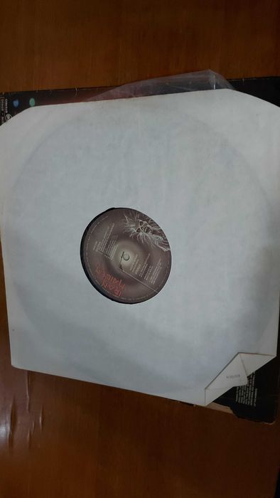Iron Maiden – Killers (LP) EMI – Edição/Distribuição Portugal