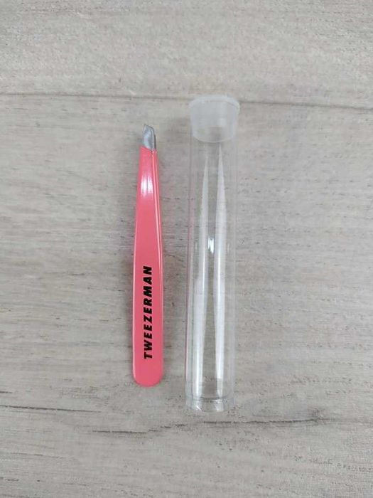 Tweezerman Mini Pęseta do brwi stal nierdzewna różowa