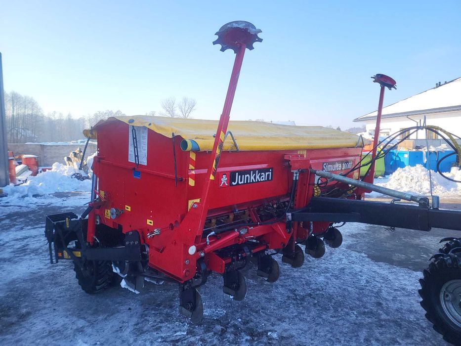 Siewnik bezorkowy talerzowy Junkkari Simulta 3000.Super stan