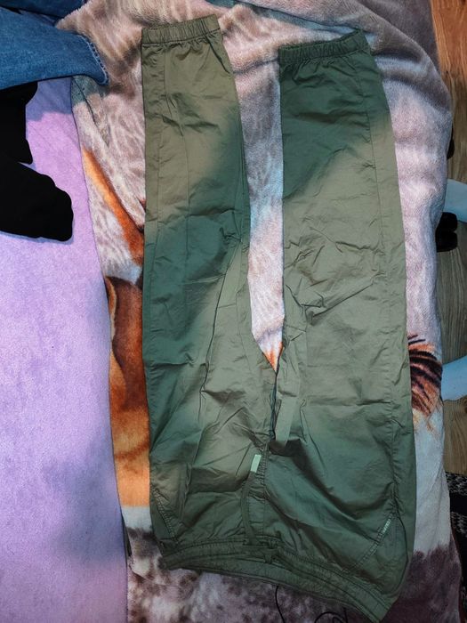 Nowe spodnie zielone Cropp męskie 32 L