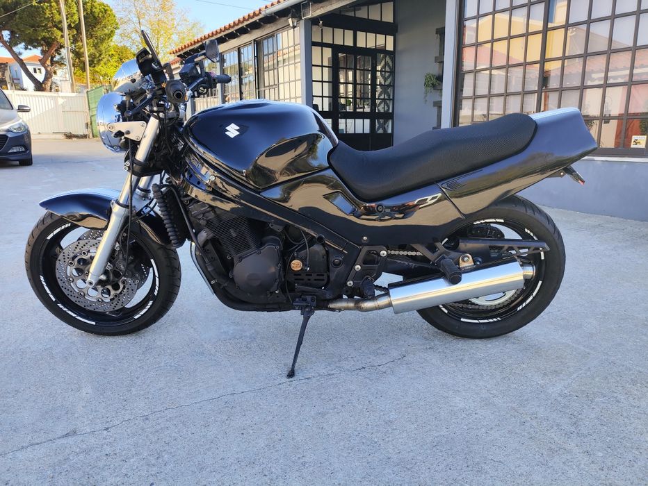 Gsx 1100 f  2,750€ sem nada a fazer poderei aceitar troca