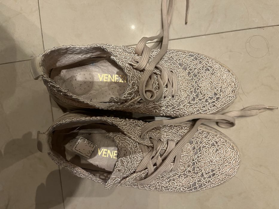 Buty koronkowe Venezia r.38