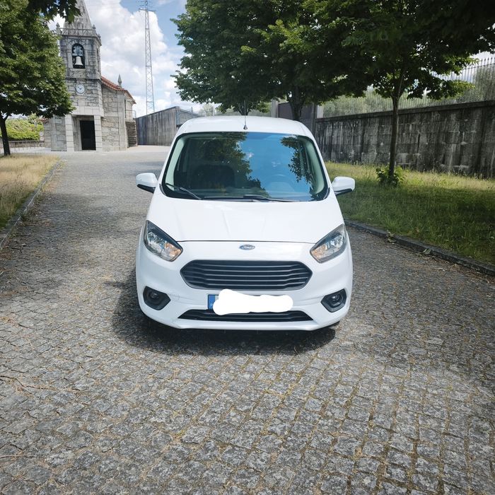 Ford Transit Courier