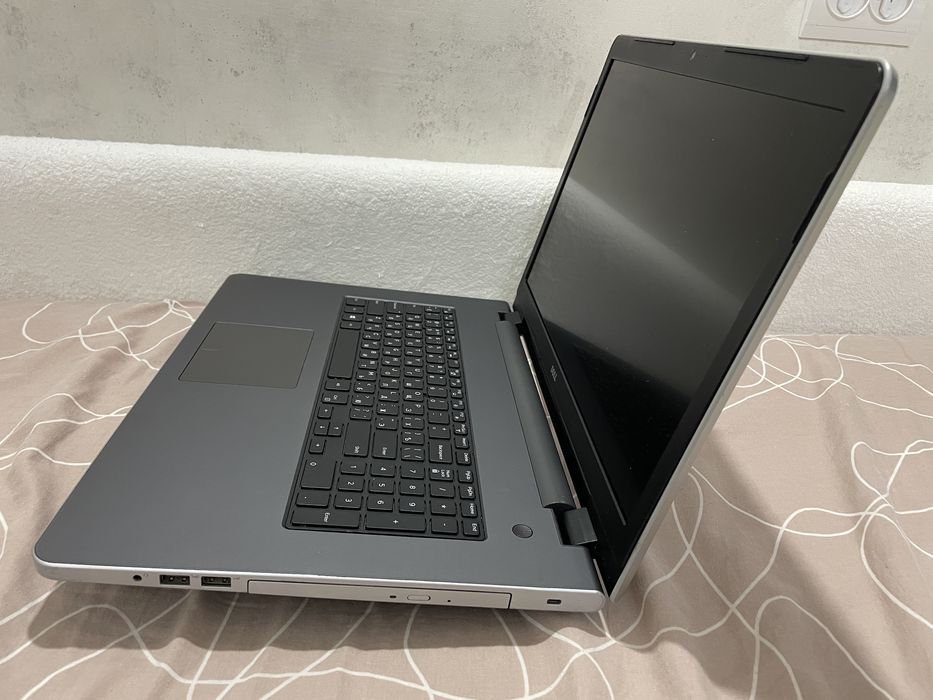 Ноутбук Dell Inspiron 5758  Intel Core 17-5500U RAM 8 SSD 256