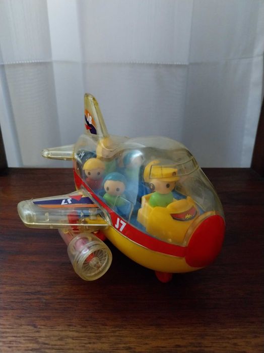 Avião de brincar e decorativo