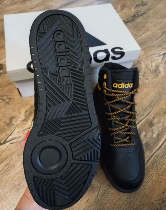 Кросівки хайтопи  Adidas Hoops 3.0 Mid WTR 44,42,46,47.5 р