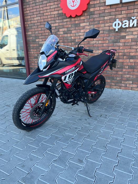 Мотоцикл Loncin LX200