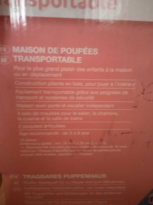 Casa de bonecas portátil