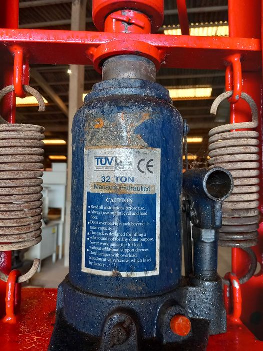 Prensa esmagadora de uva AGUINOX