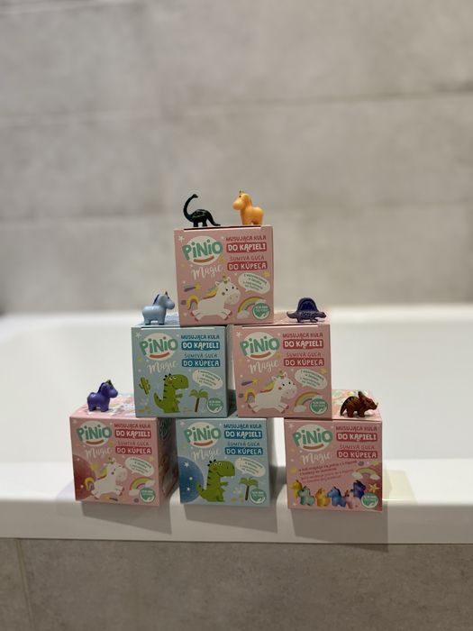 Бомбочка для ванни Pinio Magic з іграшкою-сюрпризом