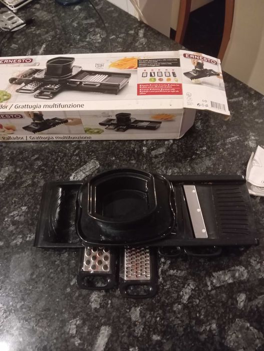 Ernesto Multi-Grater424981101365831682