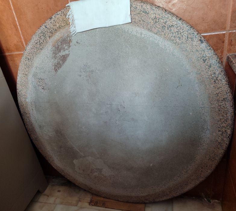 Tampo de mesa em granito