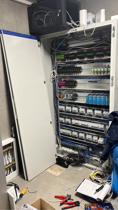 Inteligentny dom smart home knx loxone grenton elektryk  kamery audio