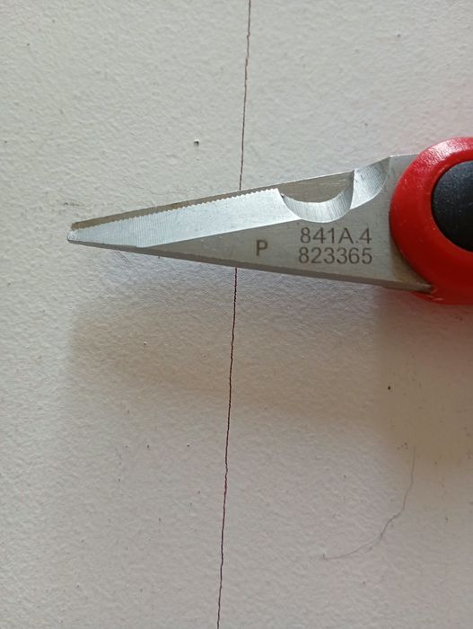 Tesoura de eletricista Facom