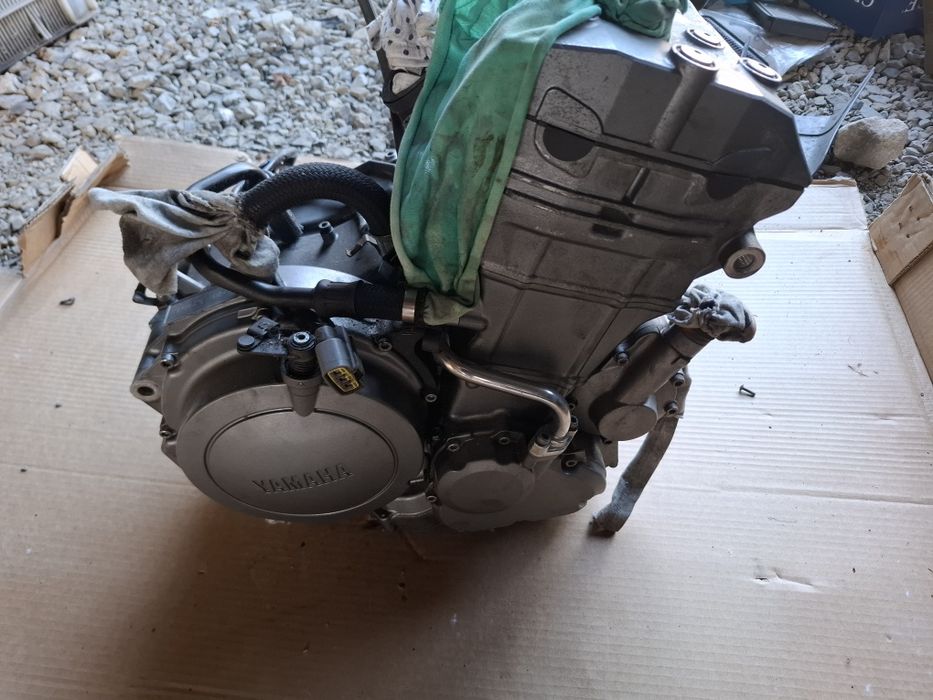 Yamaha tdm 900 silnik głowica  tłoki