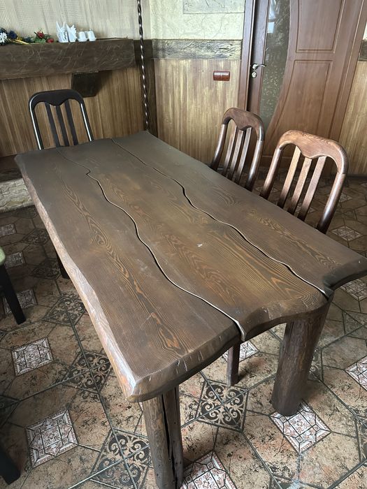 Дереʼяний стіл для дому, тераси