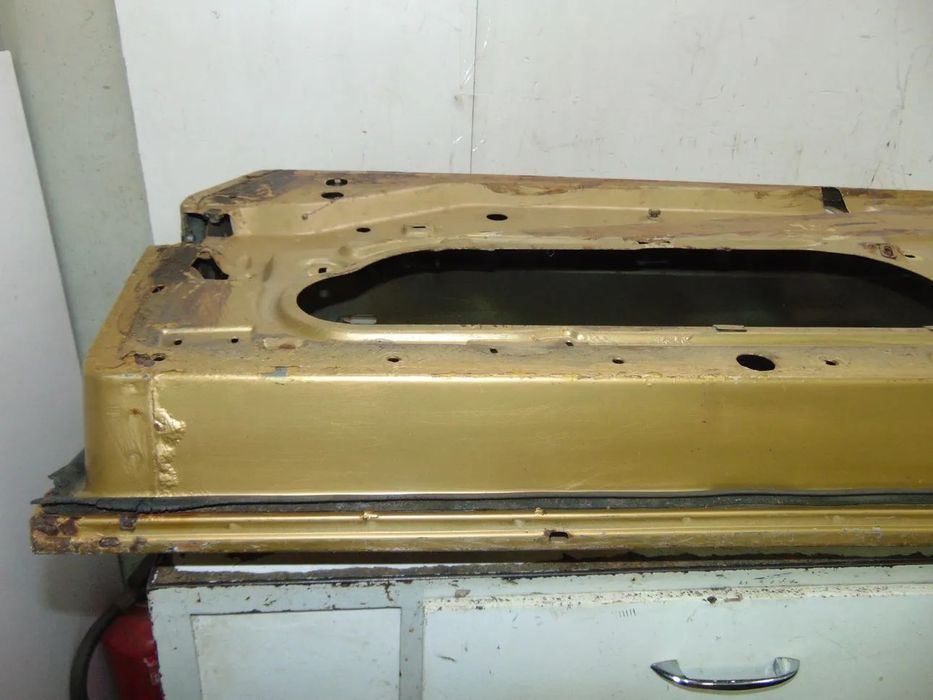 Mercedes W107 porta " nova de stock antigo