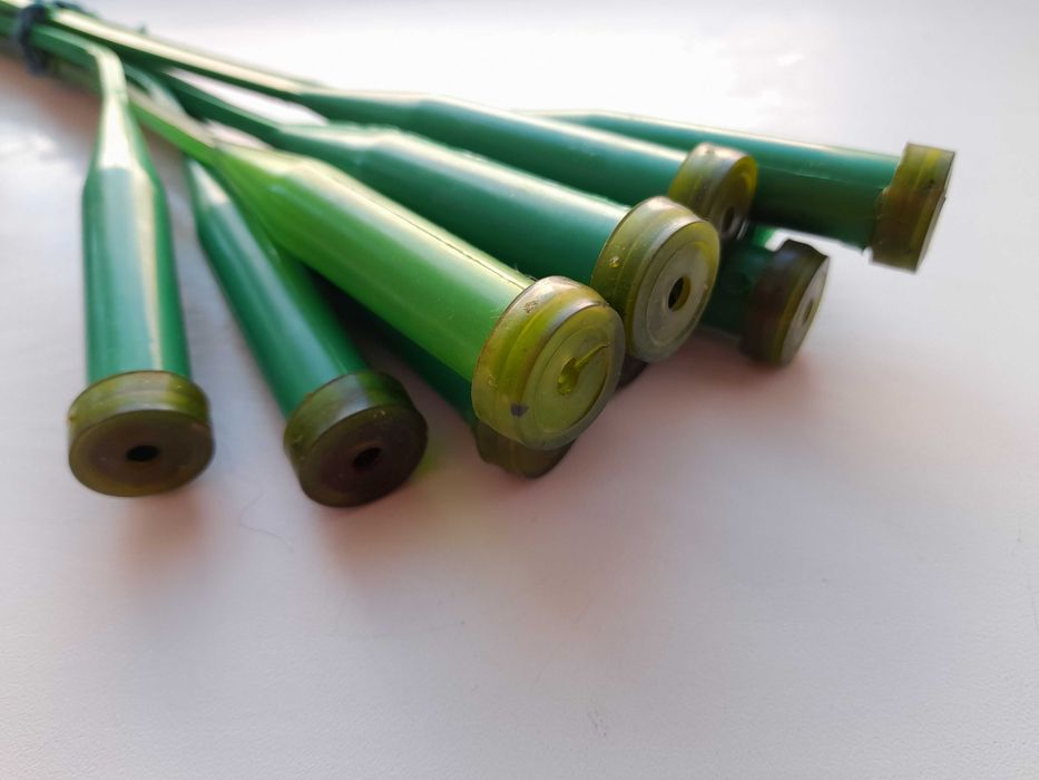 Пластикові капсули пробирки подовжувачі для квітів 10 шт за 40 грн