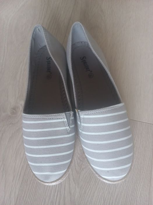 Buty damskie- Espadryle, baletki szare nowe r.38