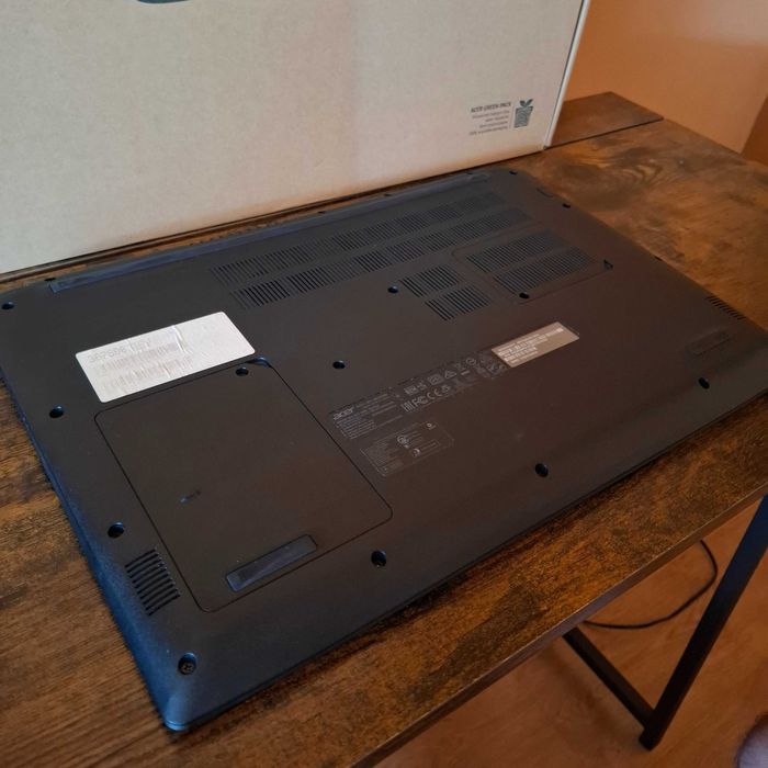 Laptop Acer Aspire 5 stan techniczny i wizualny idealny
