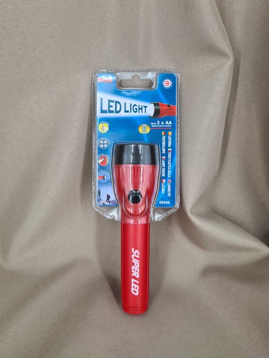 Latarka LED Benton 4 LED na 2 baterie AA NOWA