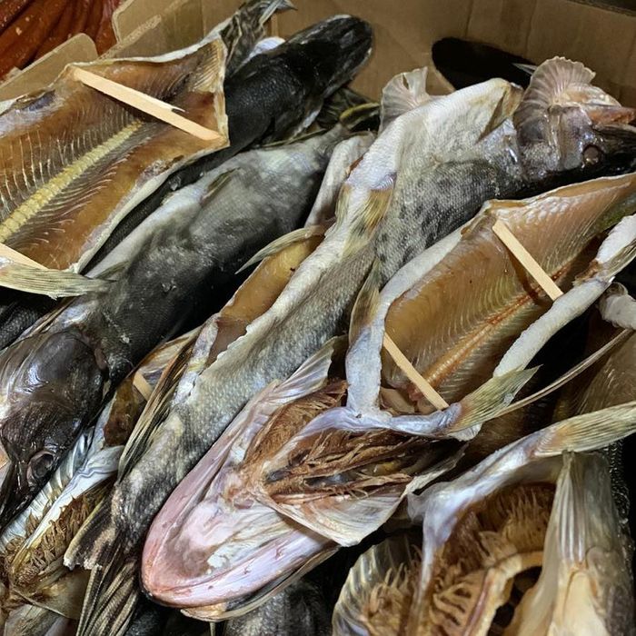 Ікра щуки дика .икра сушенная малосольная