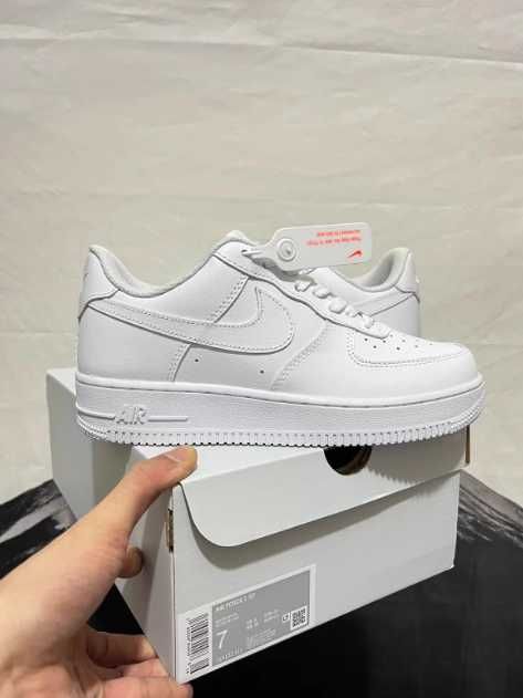 Nike_Air_Force_1_Low_'07_White R.44