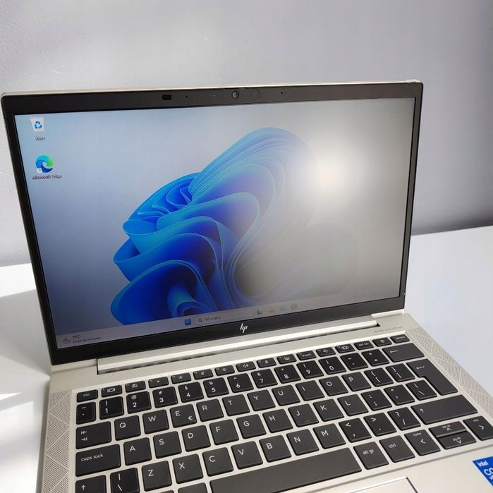 ULTRABOOK PREMIUM HP EliteBook 13 i5-1145G7 16GB 256SSD FHD Win11