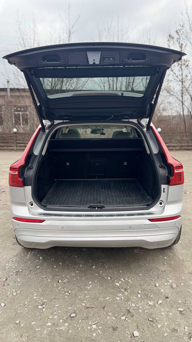 Продам Volvo XC60 В5 2021