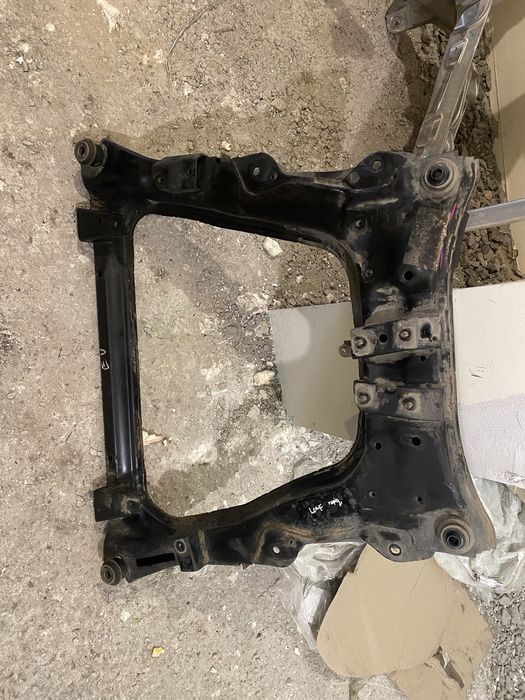 Підрамник передній Nissan Leaf 2 ze1 2020-2024