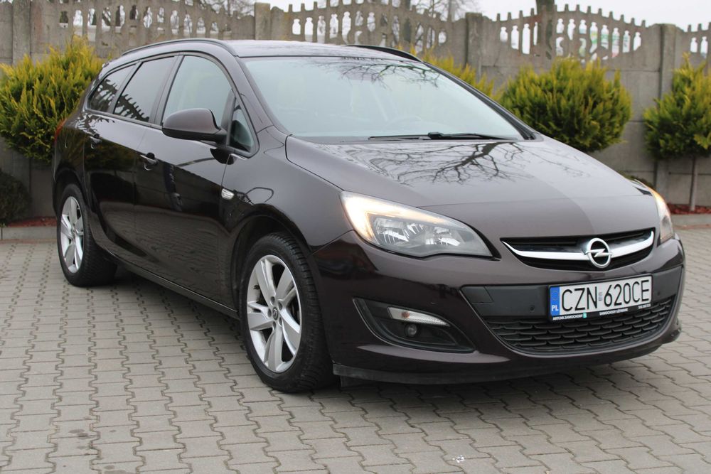 Opel Astra J 1.4 benzyna 120km 2015rok Przebieg 157133km