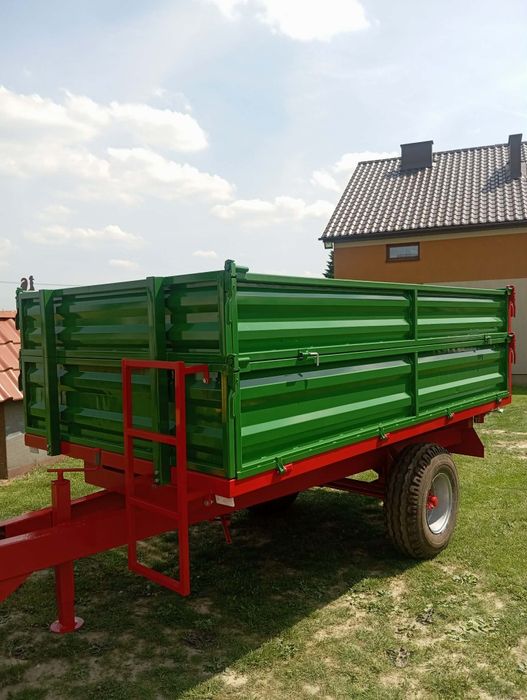 Przyczepy nowe, przeróbki rozrzutników i przyczep, zabudowy