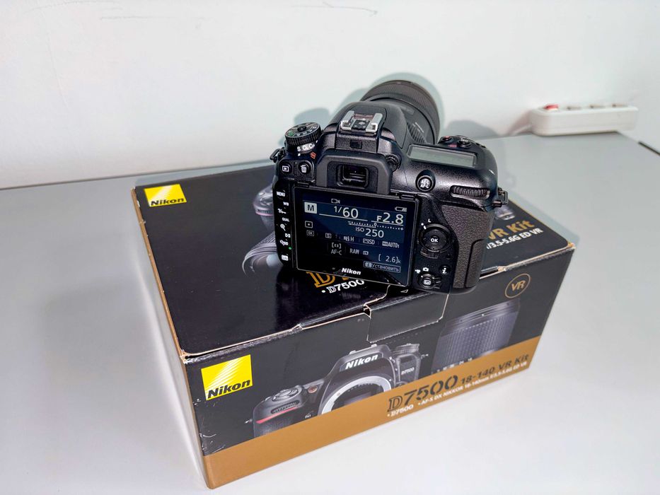 Продам фотоапарат Nikon D7500 (Bodi) без об'єктиву