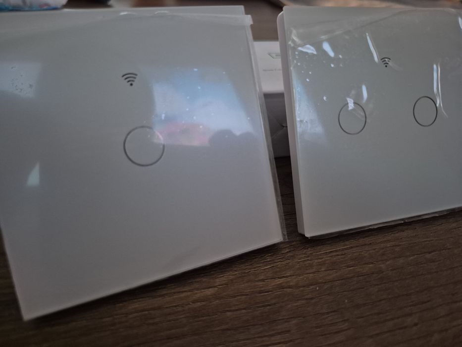 Interruptores de Parede Inteligentes (Smart Wall Switches)