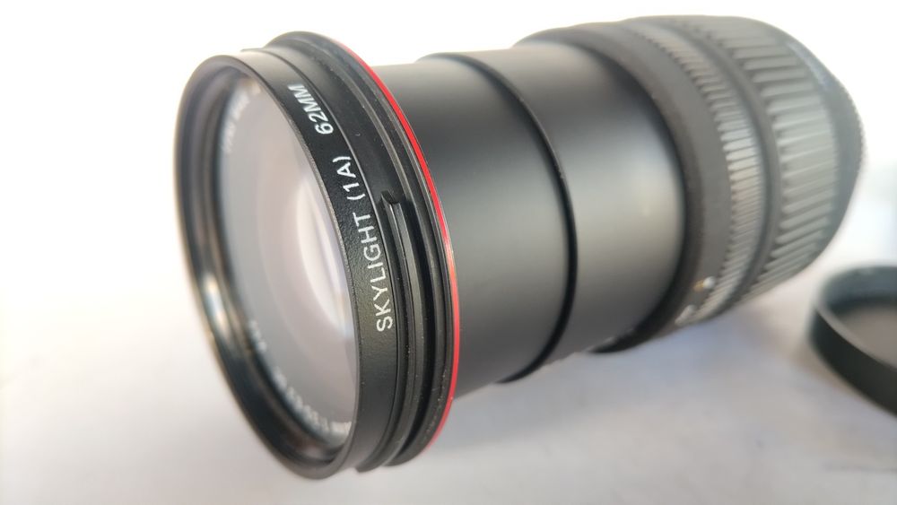 Para Nikon. Objetiva superzoom Sigma 18-200mm f/3.5-6.3 DC