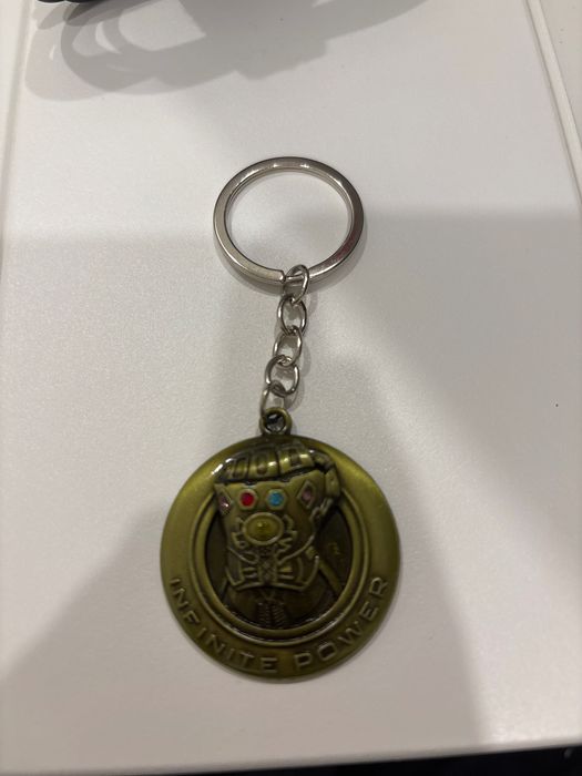 Chaveiro Manopla do Infinito