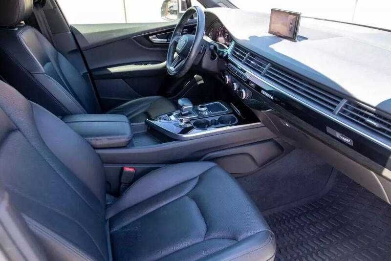 2017 Audi Q7 Premium Plus