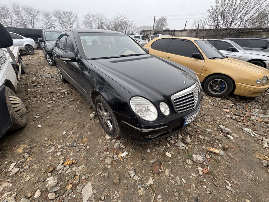 Продам Mercedes E class 2008 год