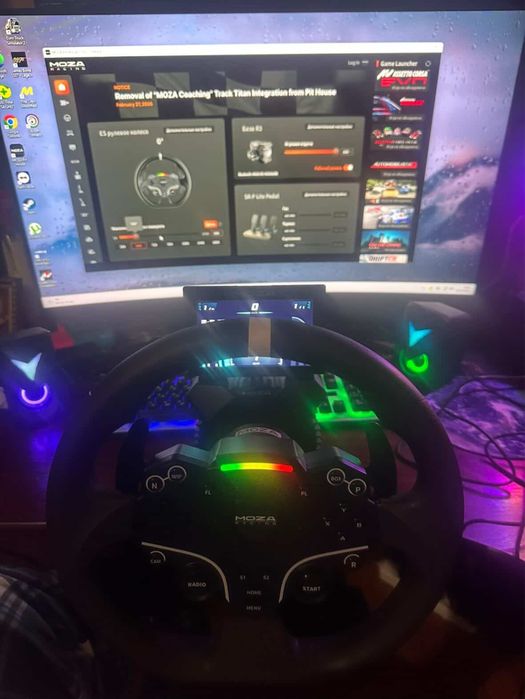 Moza R3 руль дисплей і педалі в ідеальному стані!