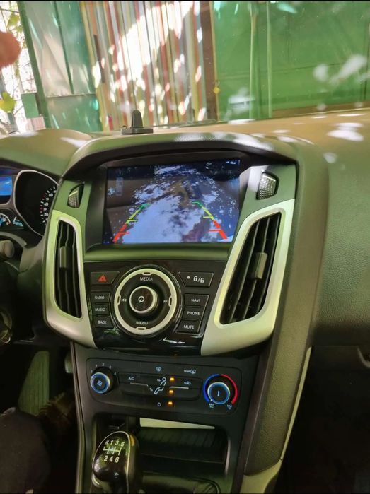 Rádio Android 14 com GPS Ford Focus MK3 (Novo)