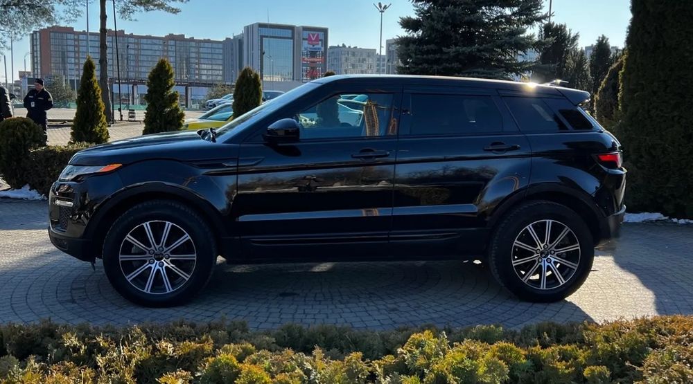 Range Rover Evoque SE PLUS 2016 2.0   ПРОБІГ 111 тис.км • МЕRIDIAN • ПАНОРАМА • ВЛАСНИК