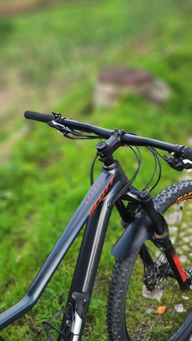 Bicicleta suspensão total Scott